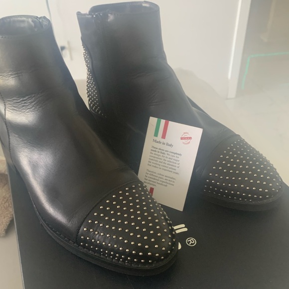 Stelle monelle studded leather boots - Picture 2 of 9